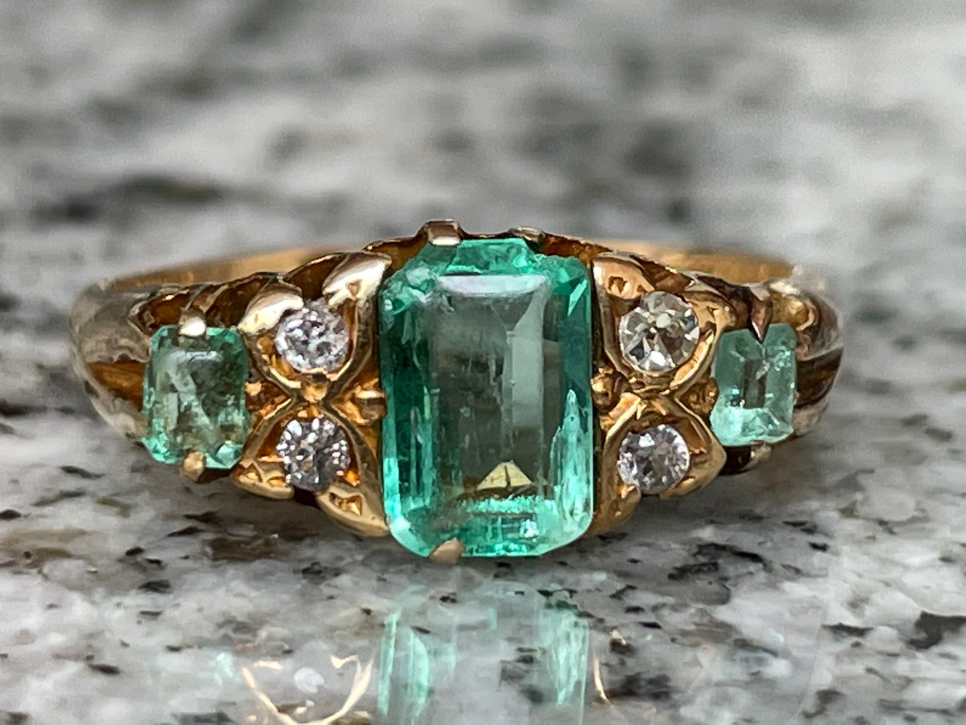18ct natural emeralds and diamonds - The Goldfinch Collection