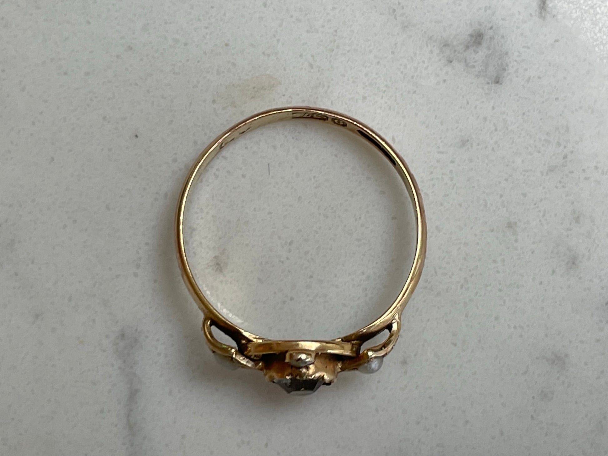 Edwardian 9ct solid gold ring with crystal and seed pearl - The Goldfinch Collection