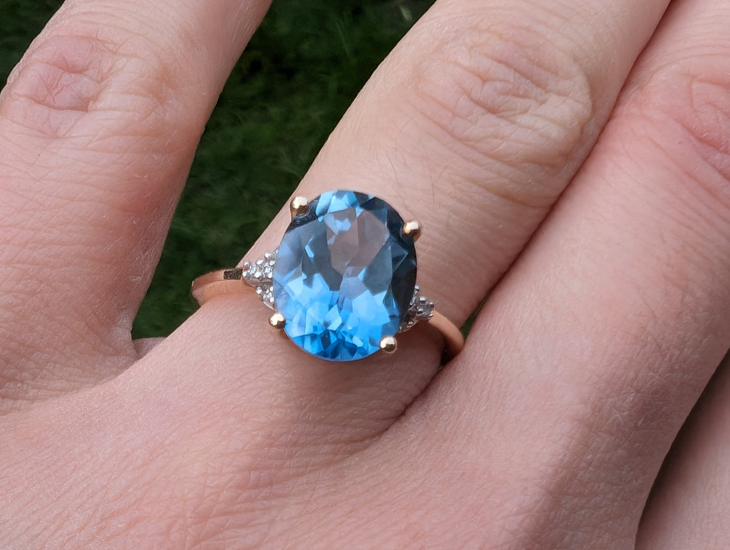 9ct Gold Blue Topaz Ring - The Goldfinch Collection