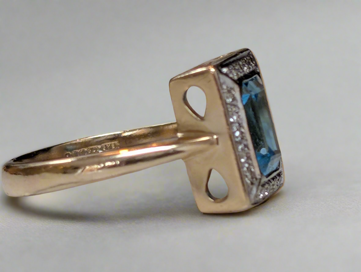 9ct Yellow Gold Vintage Ring with Natural Topaz and Diamond