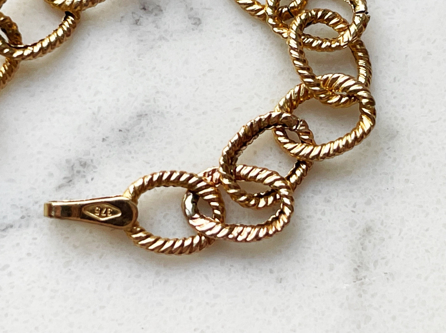 Italian vintage 9ct textured cable link chain bracelet - The Goldfinch Collection