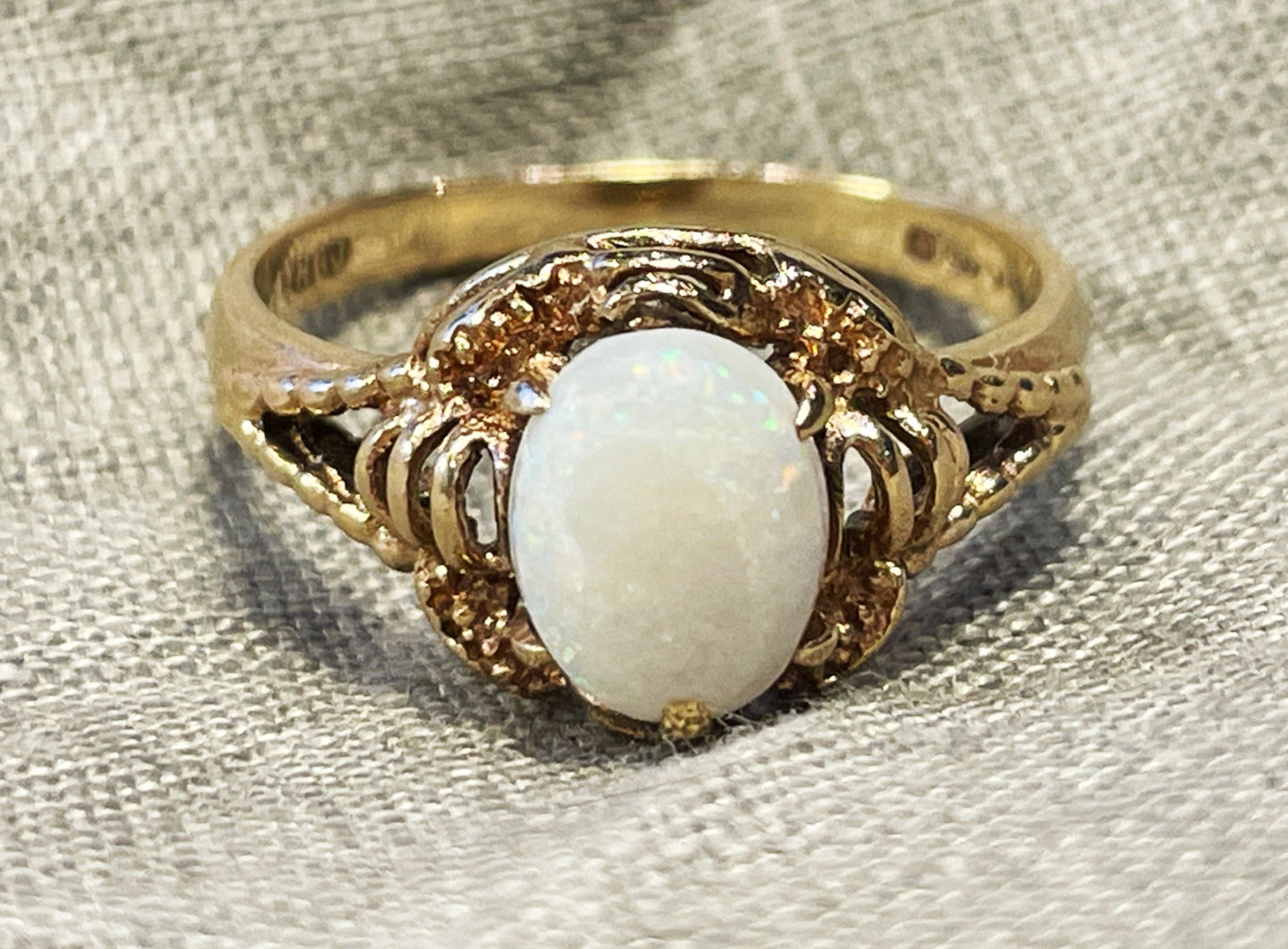 9ct gold opal solitaire ring - The Goldfinch Collection