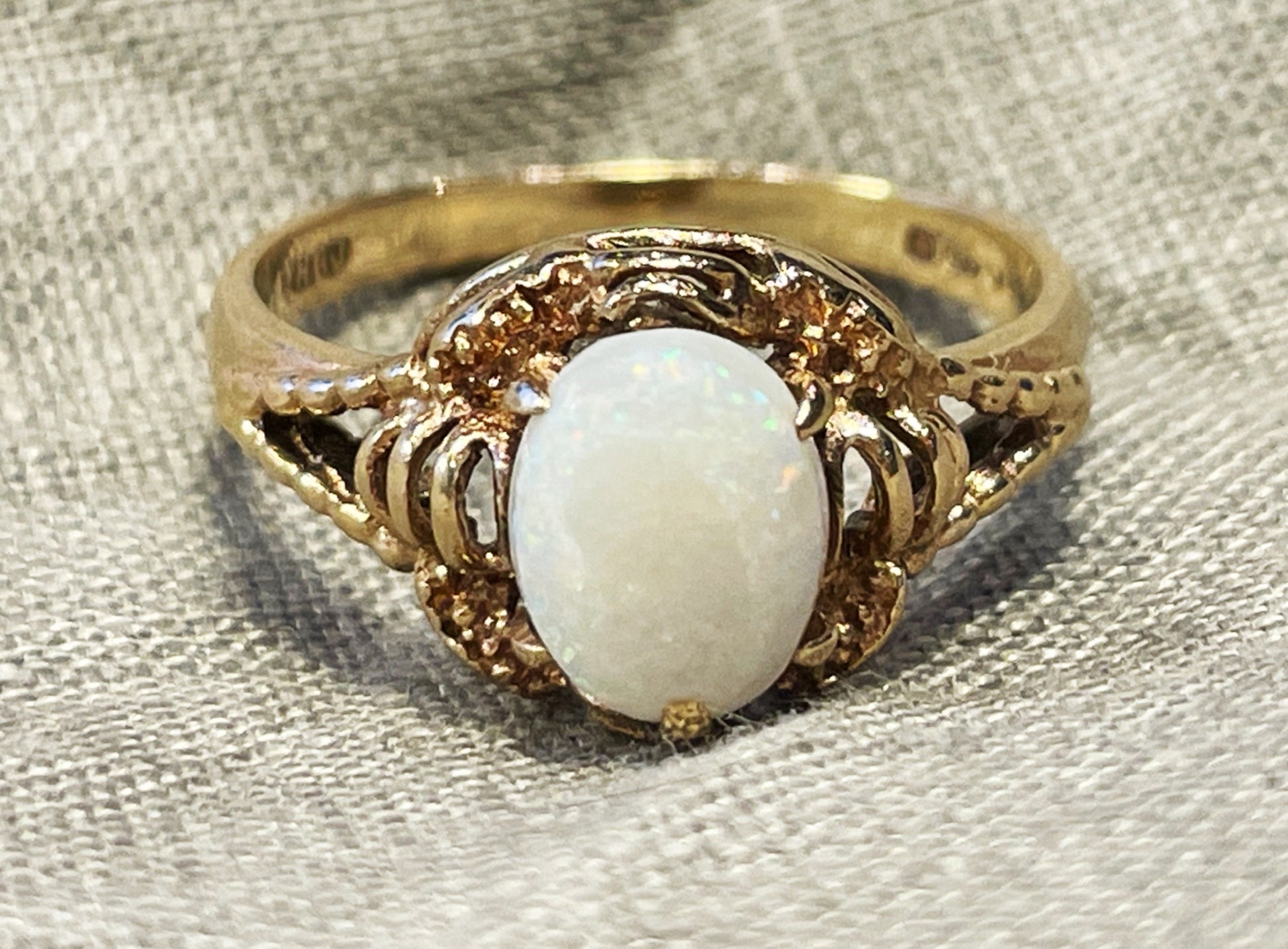 9ct gold opal solitaire ring - The Goldfinch Collection