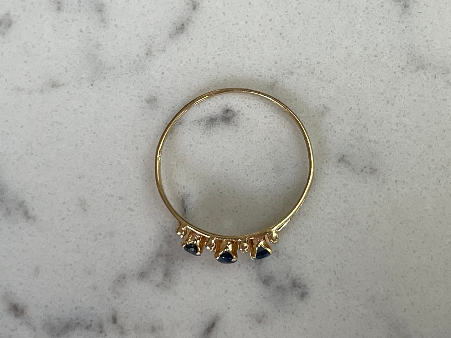 9ct gold ring with sapphires - The Goldfinch Collection