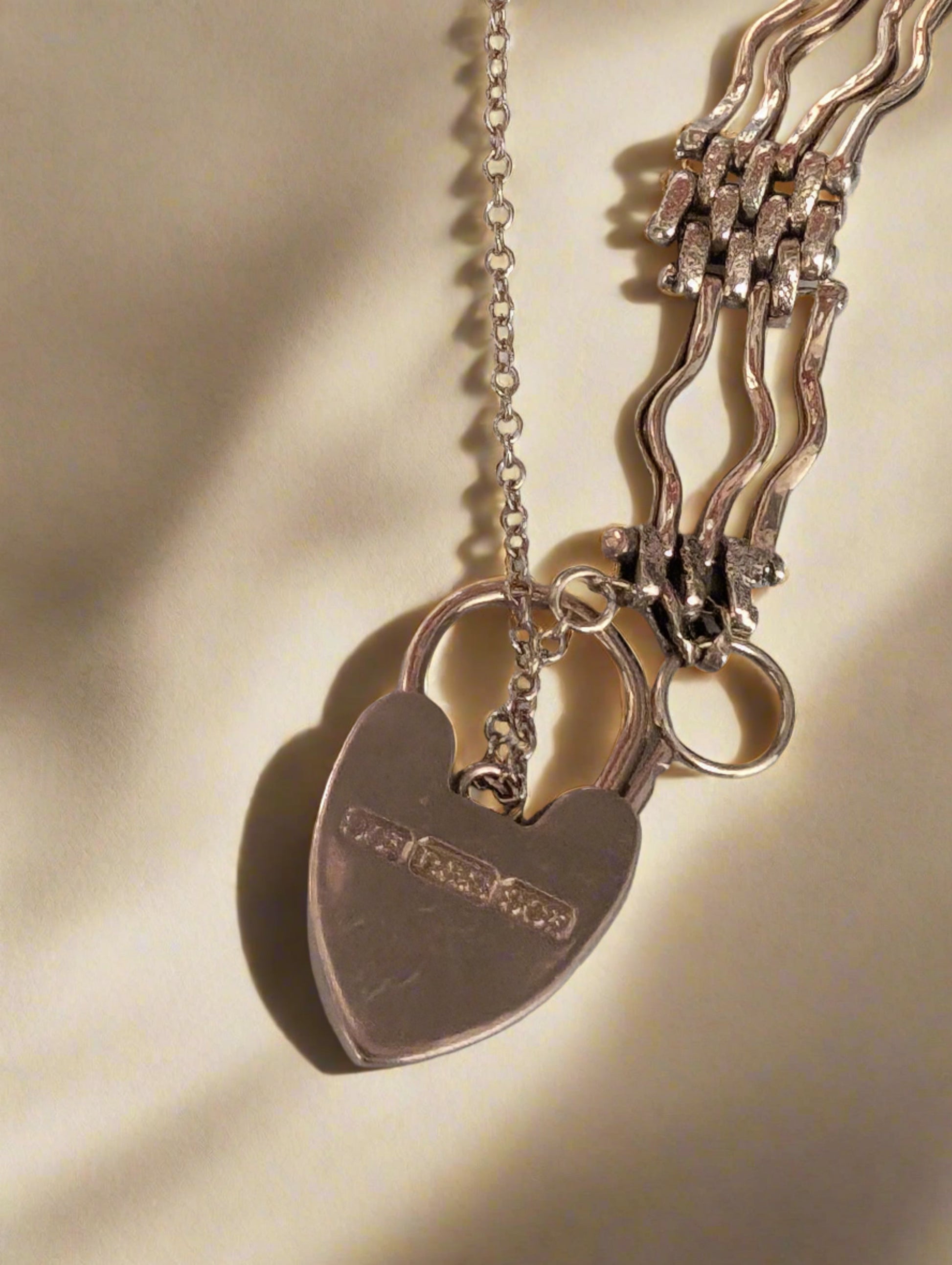 9ct yellow gold gate link charm bracelet - The Goldfinch Collection