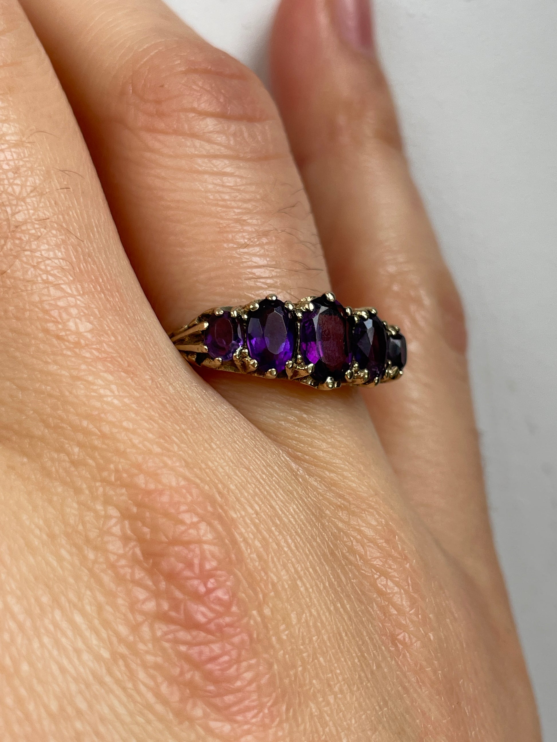 Purple Amethyst 9ct Gold Ring - The Goldfinch Collection