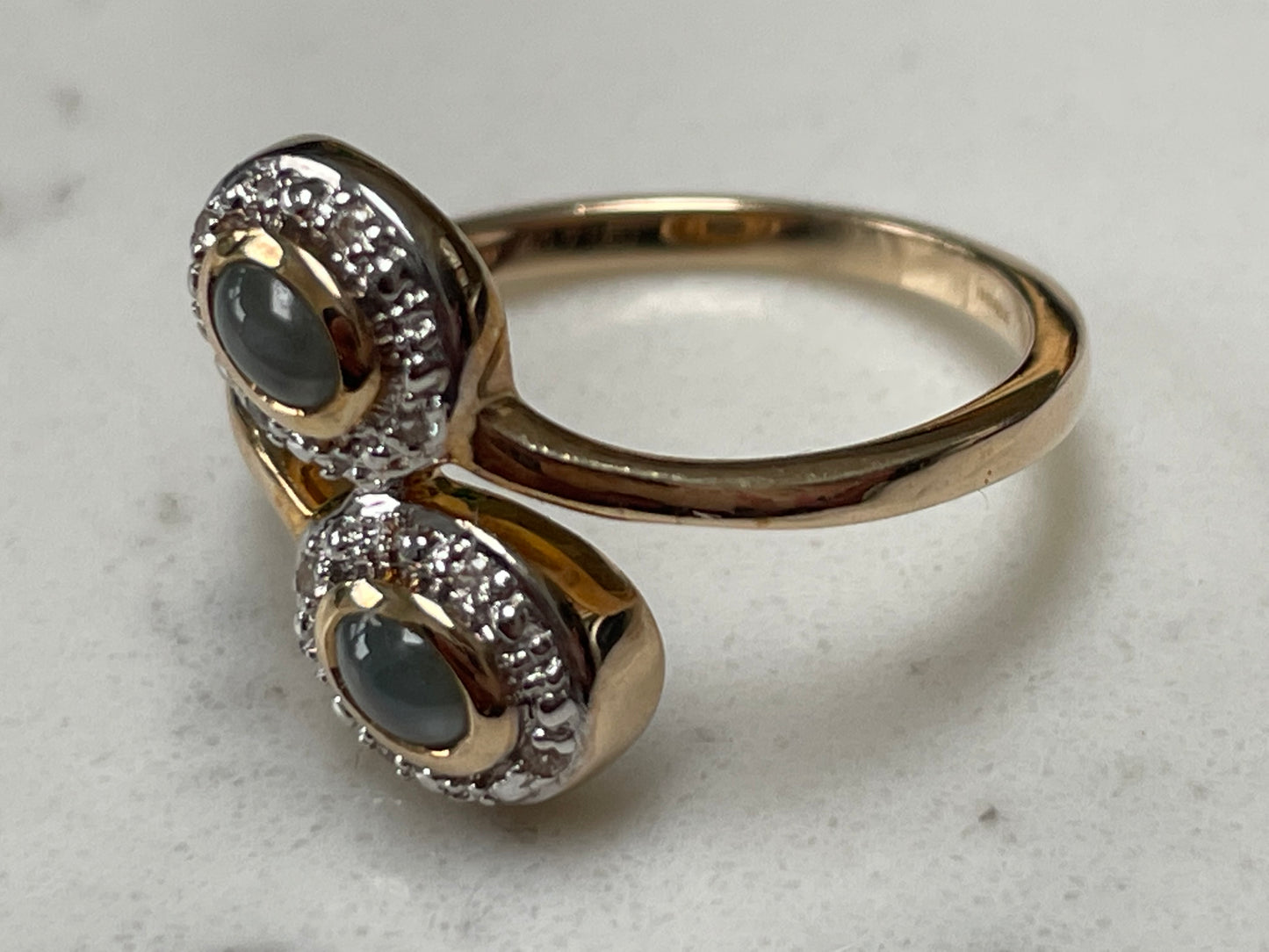 9ct yellow Gold Ring features  Chrysoberyl Cat's Eye and diamonds - The Goldfinch Collection