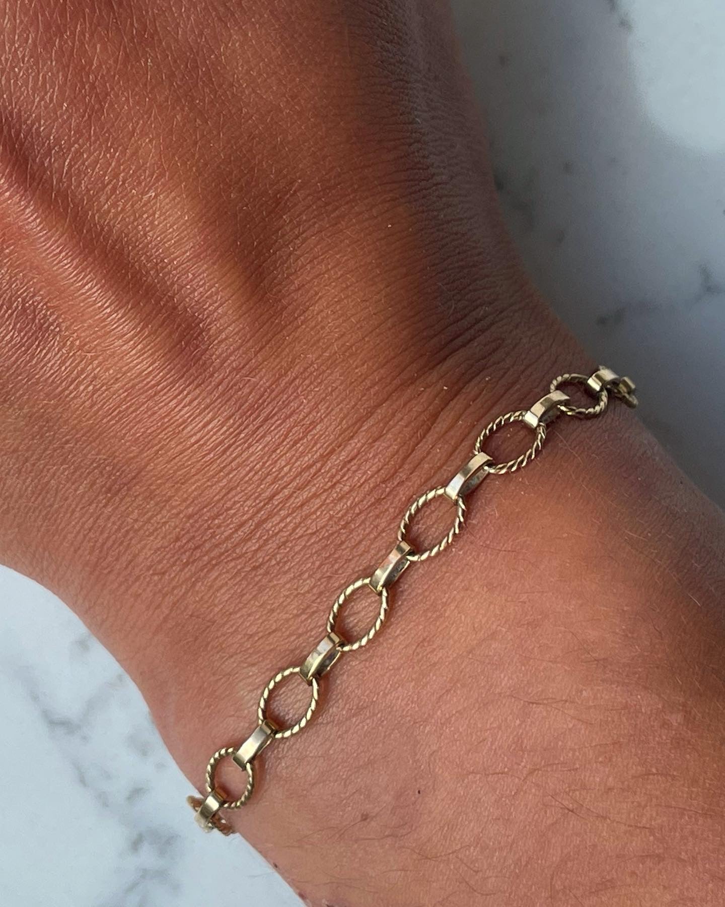 9ct Italian yellow gold oval rope link belcher chain bracelet - The Goldfinch Collection