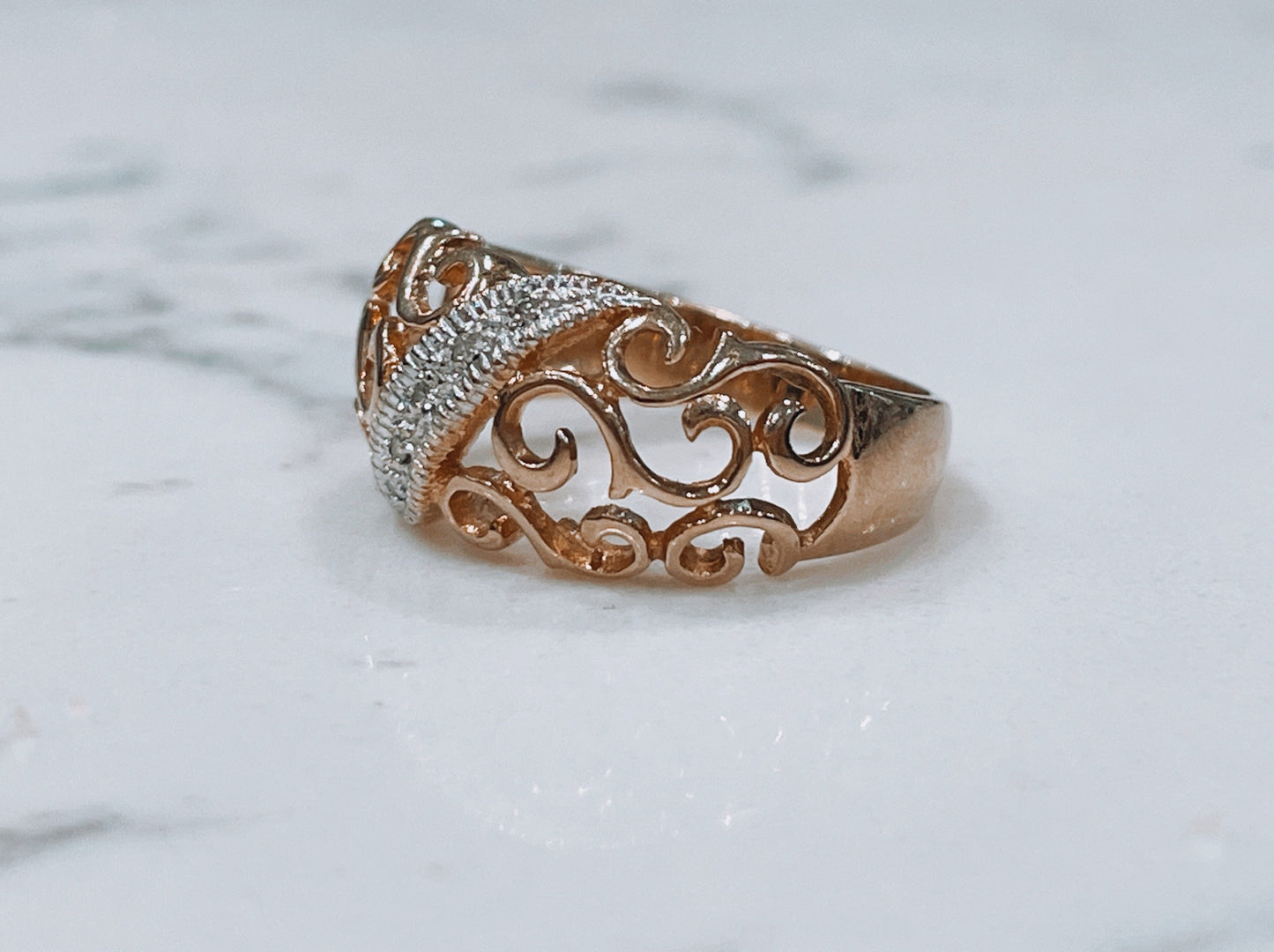 9ct solid yellow gold open work filigree diamond band ring. - The Goldfinch Collection