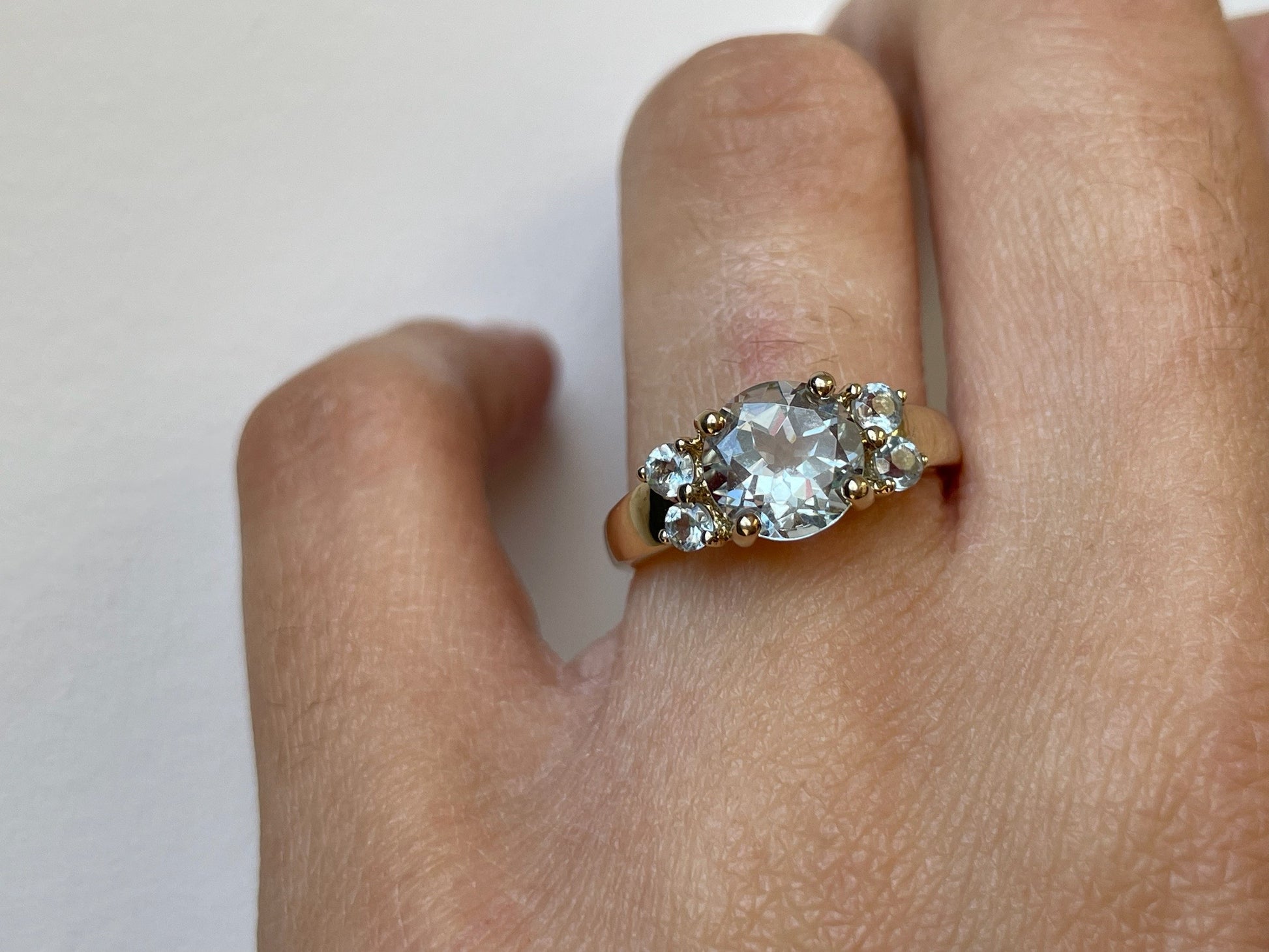 9ct gold ring with Aquamarine - The Goldfinch Collection