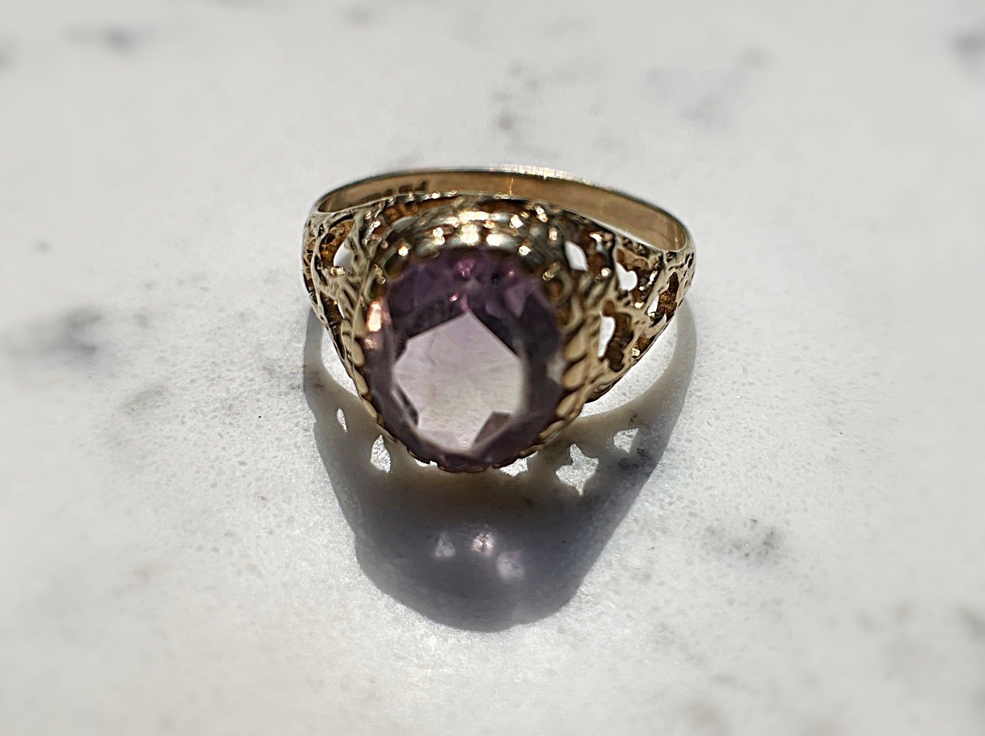 Vintage 9ct yellow gold with amethyst - The Goldfinch Collection