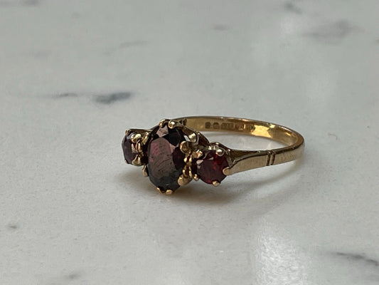 1970s nine carat solid yellow gold ring with three garnets - The Goldfinch Collection