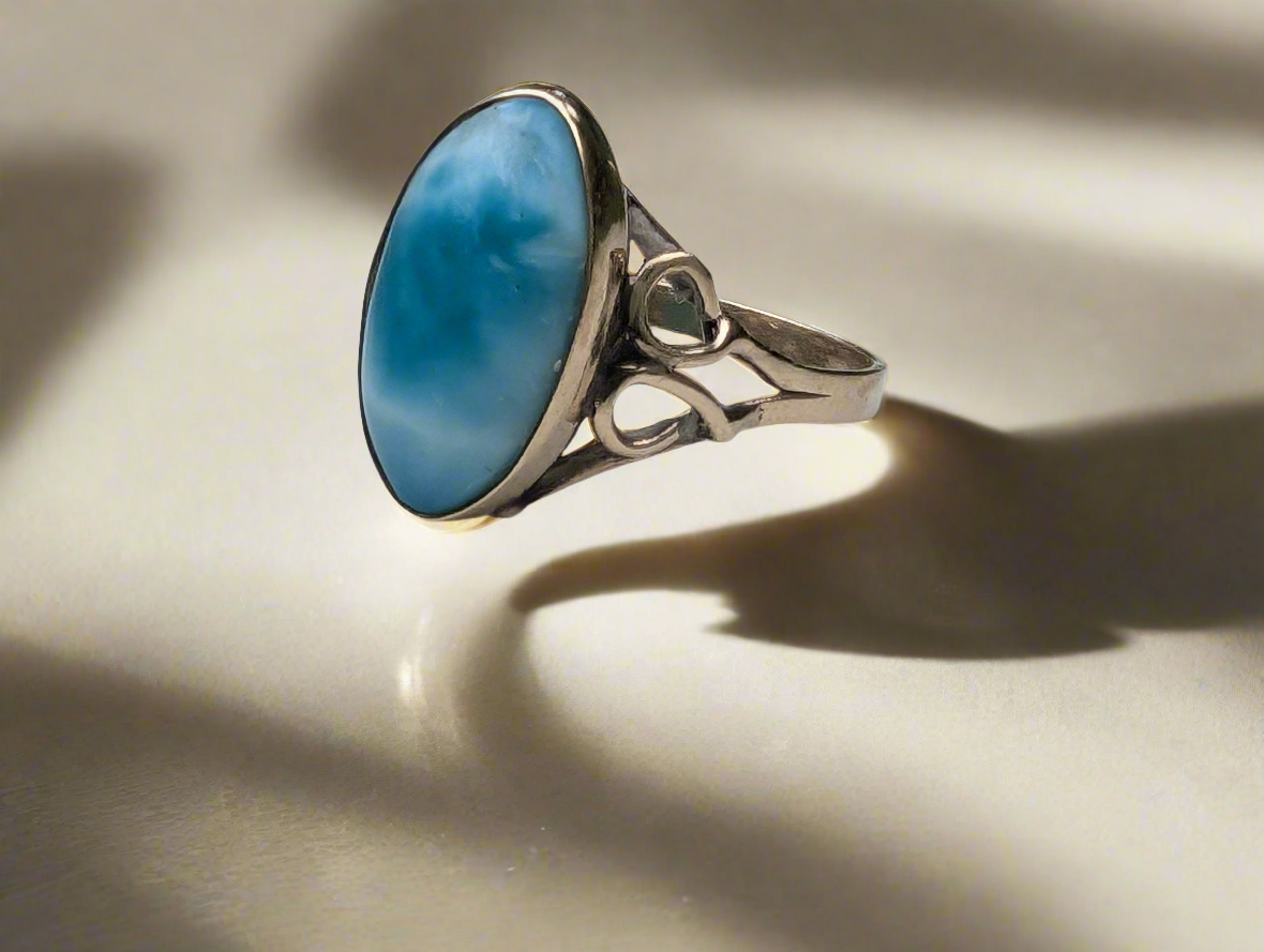 14ct Yellow Gold Cabochon Cut Blue Larimar Set Band Ring Vintage c1970 - The Goldfinch Collection