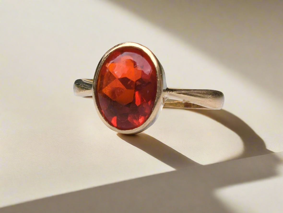 18ct Yellow Gold & Cabochon Fire Opal Band Ring 1994 London Vintage - The Goldfinch Collection