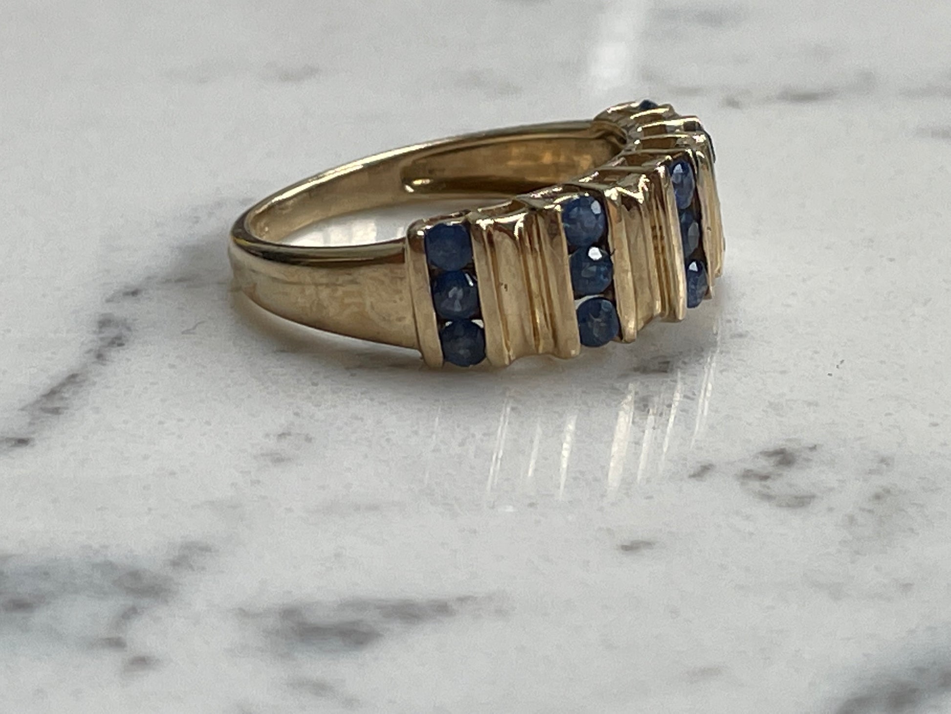 9ct chunky gold band with sapphries - The Goldfinch Collection