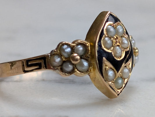 15ct yellow gold Victorian seed pearl ring